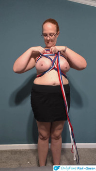 Shibari Rope Self Tie Guide - Jour de l’Indépendance, rouge blanc et cœur bleu