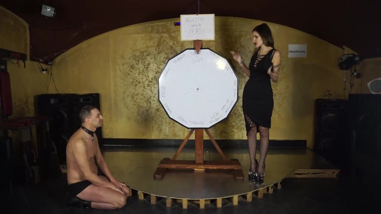 Lady Mesmeratrix Official: Mężczyzna niewolnik zostaje bity i ukarany za laską femdom