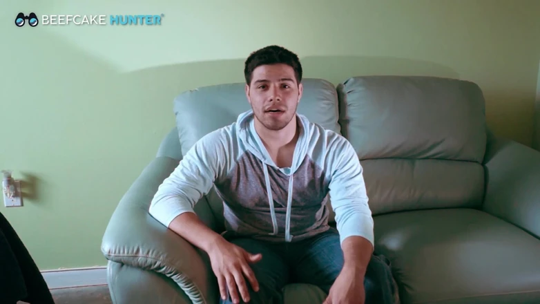 Beefcake Hunter: Sexy 21 Years Old Nicaraguan Get First Blow Job From a...