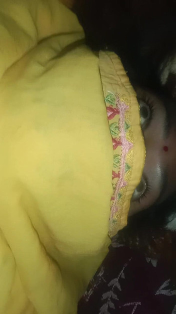 Sexy juli: गांव की मोटी पत्नी Creemy Chut