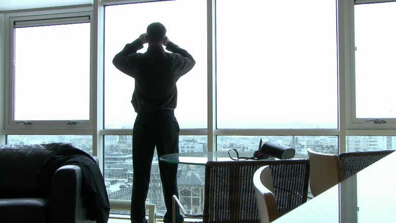 UK Naked Men: Show He Won't Forget