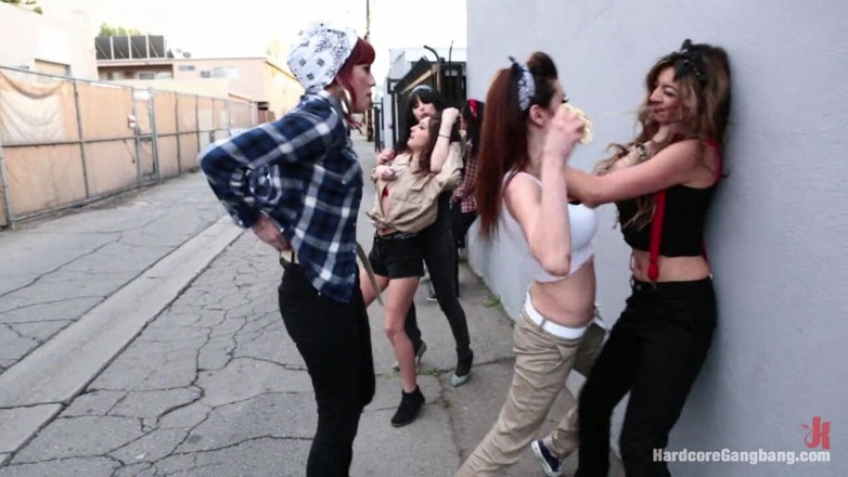 Hardcore Gangbang by Kink: Chola Love - V hlavní roli Jynx Maze