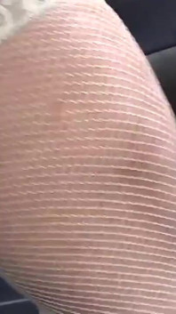 Dua Riccardos memberikan dua zakar untuk Hari Wanita yang menanti kejutan ajahat yang akan membuatkannya pancut mani