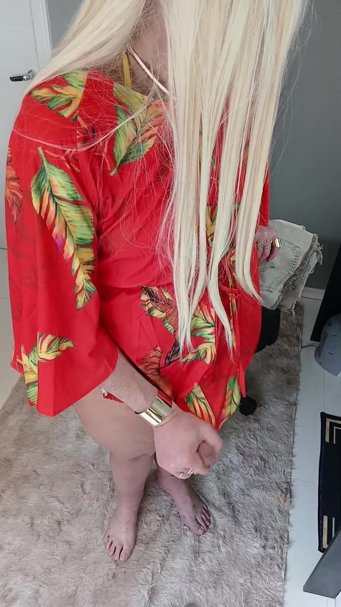 Sexy ass CDzinhafx: Hallo, ihr Lieben! Ich habe heute ein Video mit einem...
