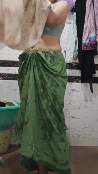 Priya Bhabi Wielki pokaz włosów