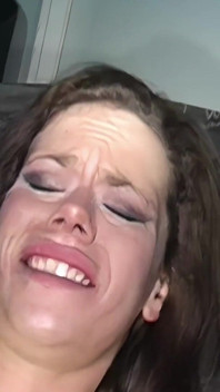 PAWG spust dziwka Charley Holays w Hot BBC Międzyrasowy Trójkąt z Gorącą dziwką Felicity Grace