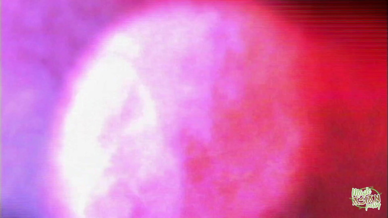 Magic Asian Pussy: Раздевание получает фигуристую азиатскую блондинку в настроении, чтобы ее тугую отмелили