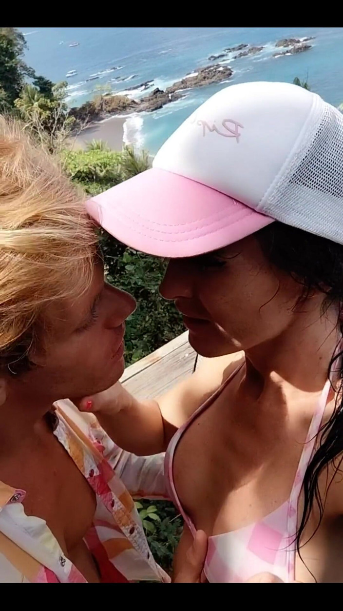 MrPussyLicking: Beautiful Views Always Make Us Horny