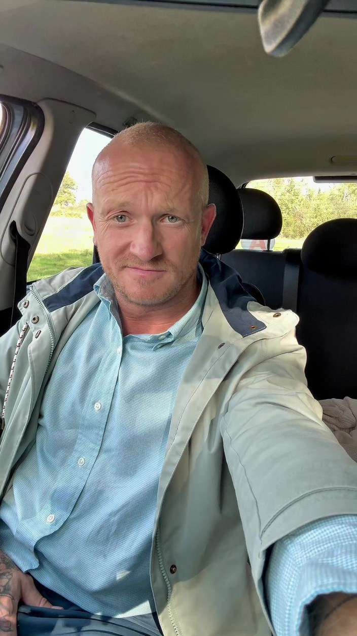 mekcho92000: Přestávka v autě