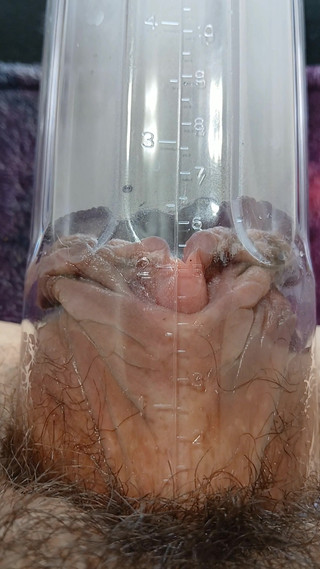 LunaXscorpia: La figa di lunaxscorpia viene pompata