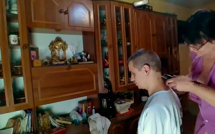 SchoolPrincess: I Didn't Like the Haircut, I'm Working on the Damage