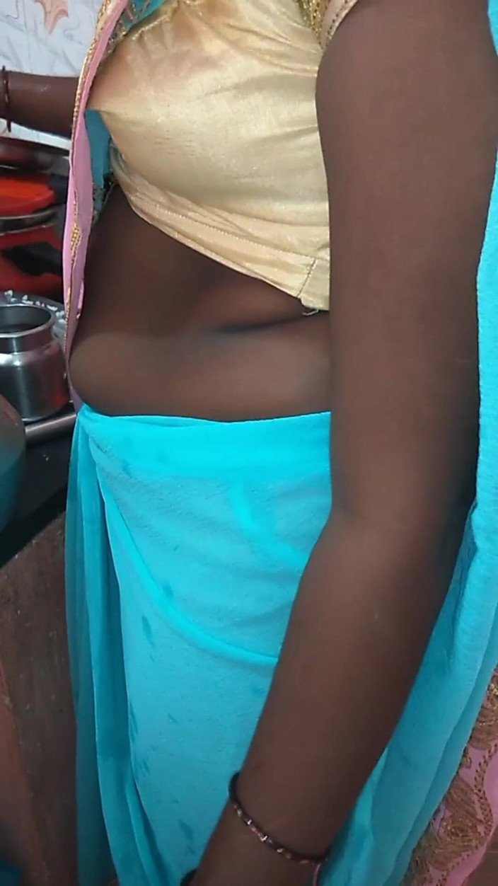 RenuRaj: Tamil desi MILF Renu's nuru oil massage, cowgirl fuck &amp;bröst sugs...