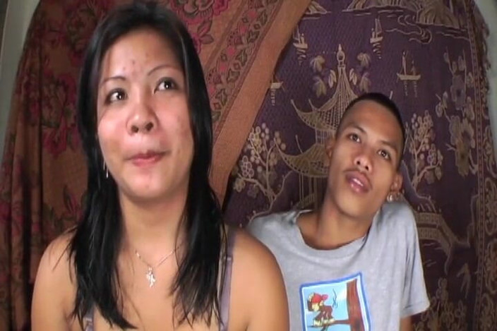 Asian Cuntz: Big ass asian getting her muff drilled