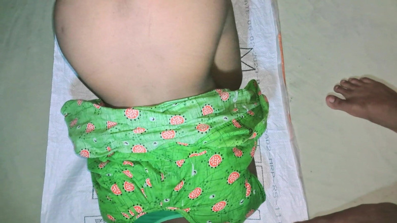 Trilokinath: Pendżabski Bhabhi Hardcore domowy seks z mężem w języku hinduskim