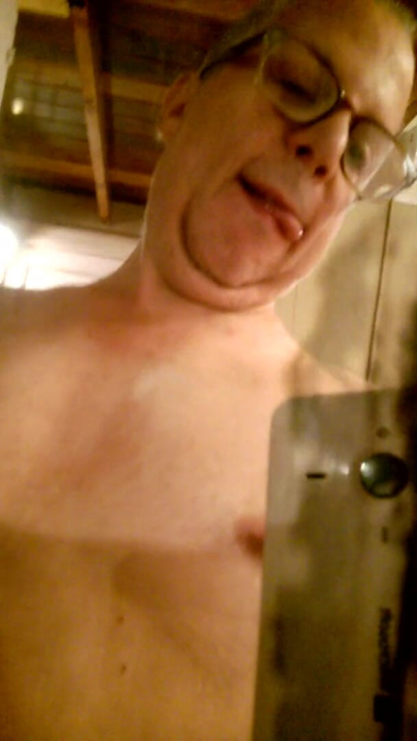 Dildo Man and Cross Hard Sex: Video selfie