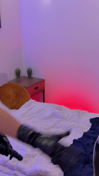 Bị trói đôi - cuck bị trói bởi hai femdoms latex