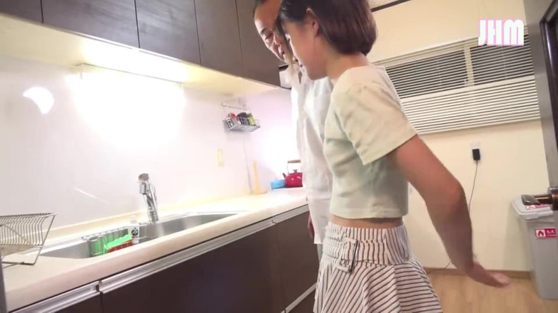 Japanese Hentai Matings: Verführerische schwestern. Unter einem Dach leben, wo Unschuld zu Verlangen...