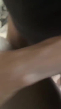 Un grosso cazzo nero mi ha scopata crudamente