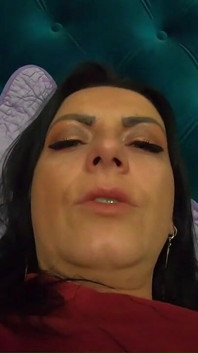 Harika orgazmlar, büyük fışkırtma ve striptiz derlemesi