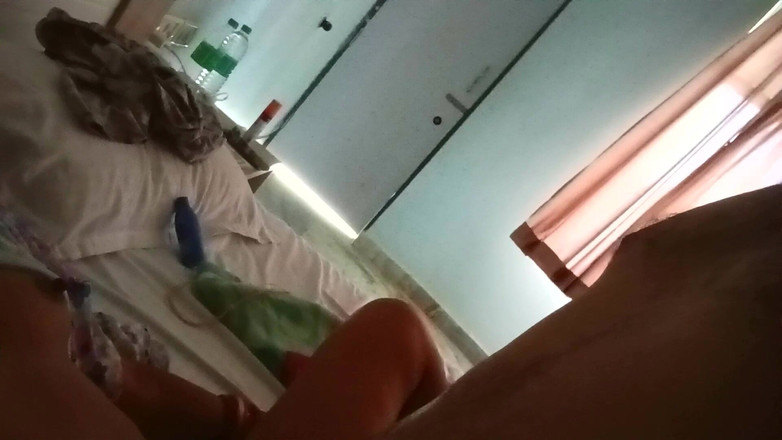 Myhotwife369: Pas getrouwde maagdelijke vrouw Simran geheime seks met een jong...