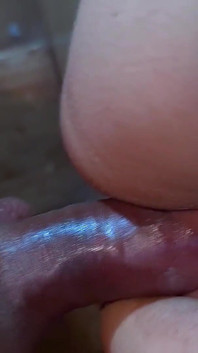 Vidéo de creampie personnalisé demandée par un fan