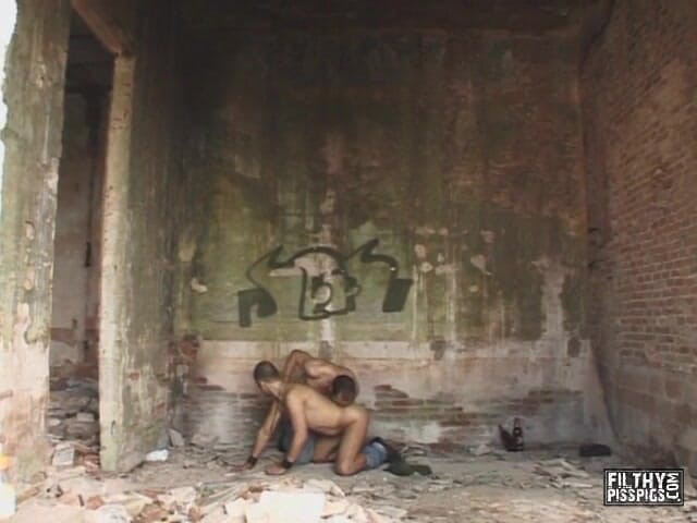 Filthy Piss Pigs: Cestovní pro Piss &amp; Cum