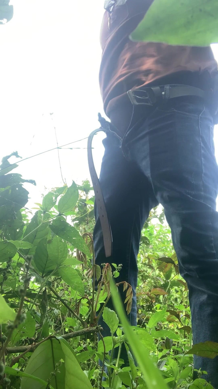 Dickass3x: Éjaculation rapide après une longue promenade dans les bois