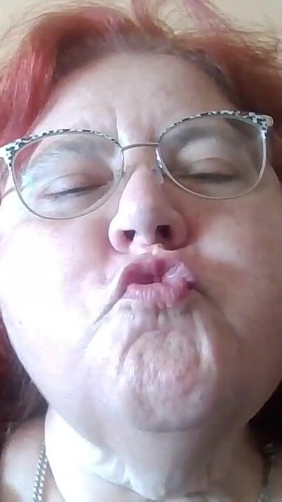 BBW nurse Vicki adventures with friends: Requested Video of Me Making Kissy Noises and Being Able...
