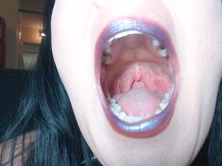 TLC 1992: 深喉口交牙齿uvula喉咙