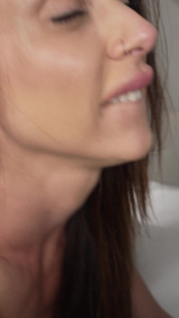 A Brasileira Luiza Marcato Transa Com Um Bom Squirting Da BBC