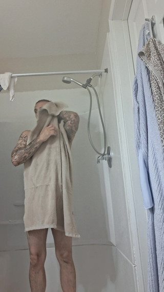 King696: Showering