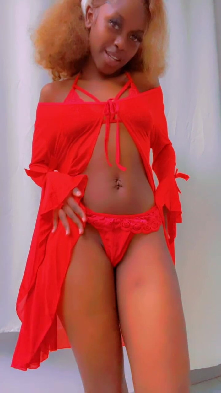 Chickysue: The Girl in Red