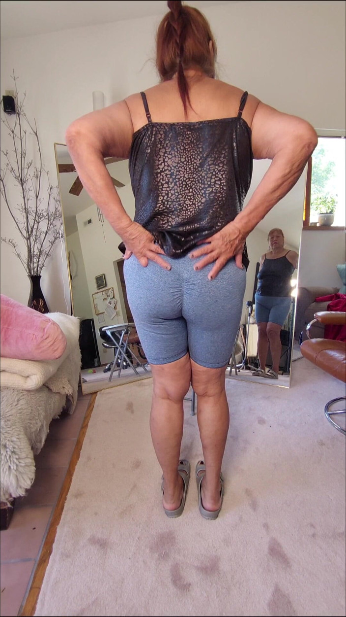 Zilah Luz: Soiled Panty with Granny Hairy Vagina Pussy Juices Going to...
