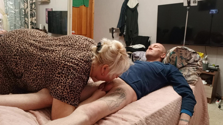 Zona901: मेरी सास ने मेरे हाथ की नौकरी में बाधा डाली, मुझे गहरी लंड चुसाई दी और मेरा वीर्य निगल लिया