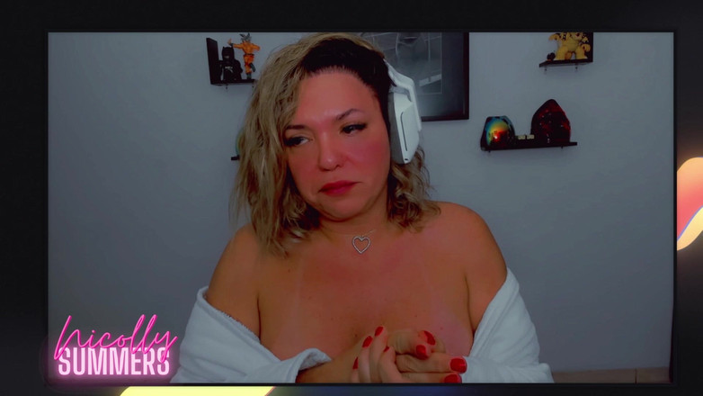 Nicolly Summers: 我生活中的五个性故事