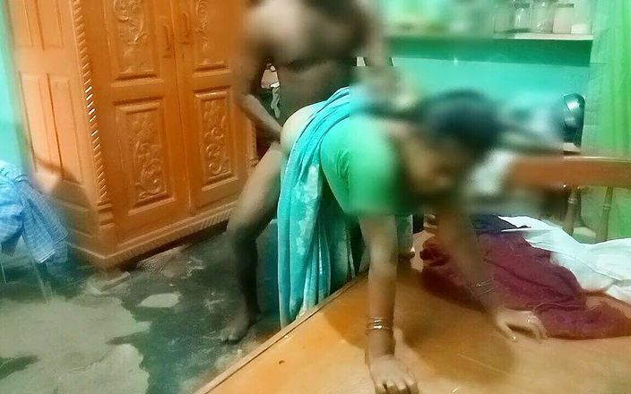 Priyanka priya: Nauczycielka i uczeń Wioski Kerala uprawiają seks