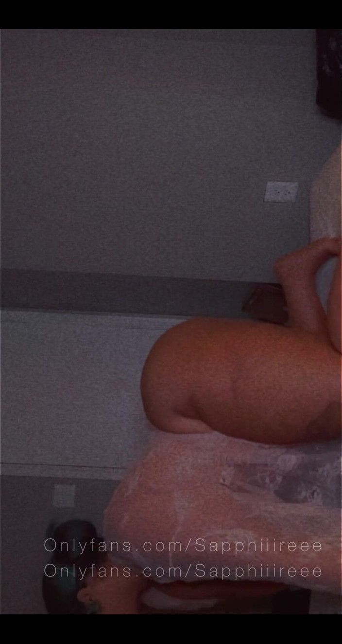 Biggdebbie solo: Biggdebbiecakez Is Such Tease
