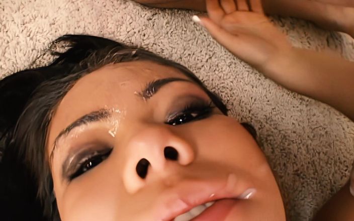 BestPorn85: タイガースティーブンスはびしょ濡れになる