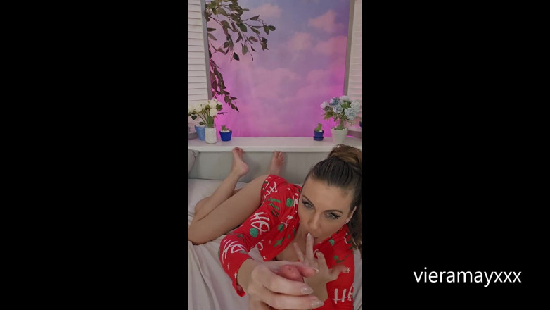 VieraMayXXX: POV Vertical BJ- Holiday Pj's