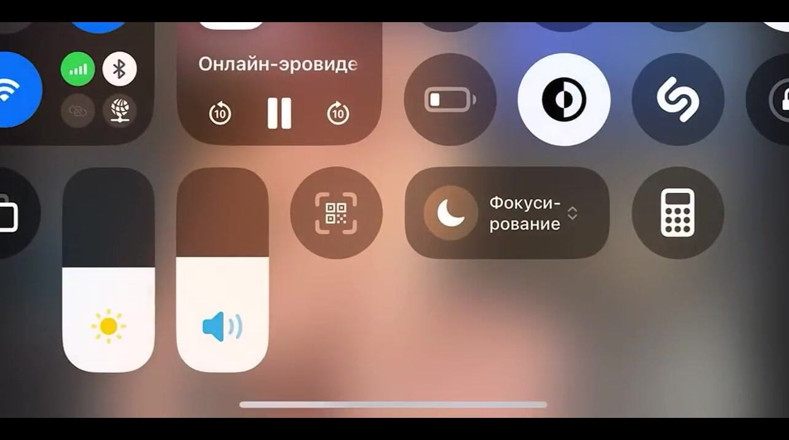 JuiceLussie: Sert fışkırtırken oral seks