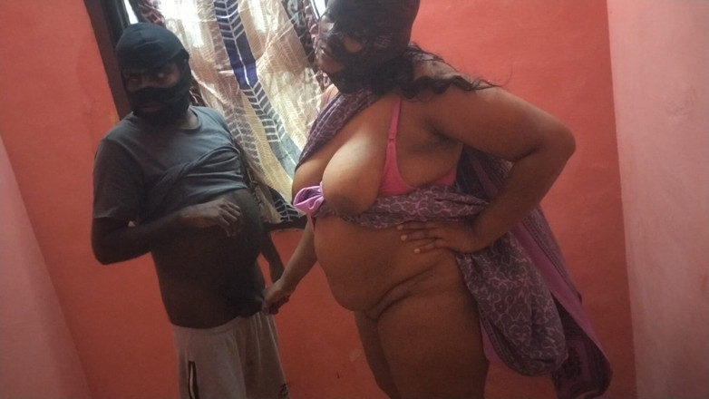 Benita sweety: Standing Sex with Hot Face Expression