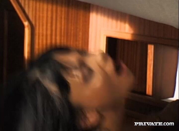 Private Classics: 그녀의 보지에 뚱뚱한 자지를 따먹는 길리 스카이