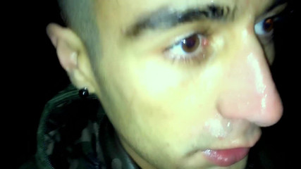 Idmir Sugary: Buitenshuis 's nachts wandelen met gezicht bedekt met sperma en sperma-proeverij