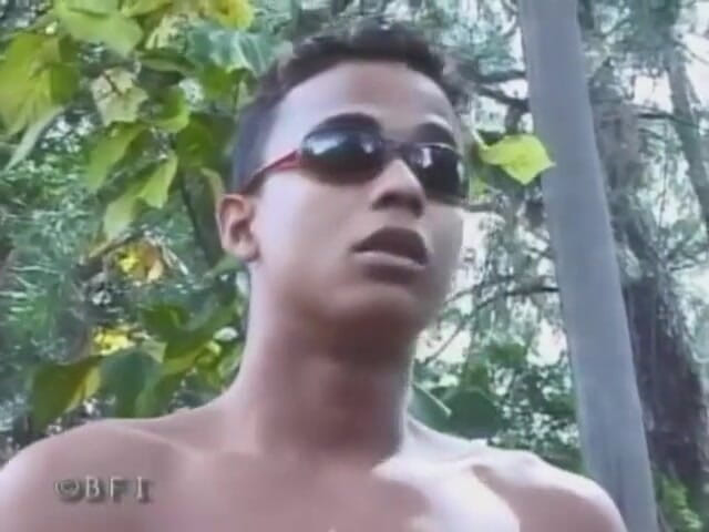 Just Boys: 瀑布 n 球 9