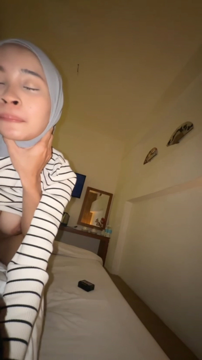 Jilbab69: Трясу мою подругу в хиджабе, пока не разльется внутрь