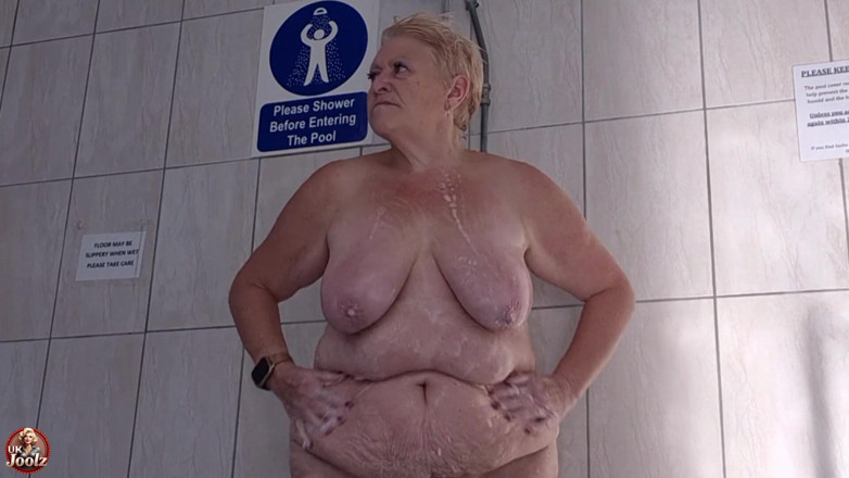 Uk Joolz: Soapy Shower
