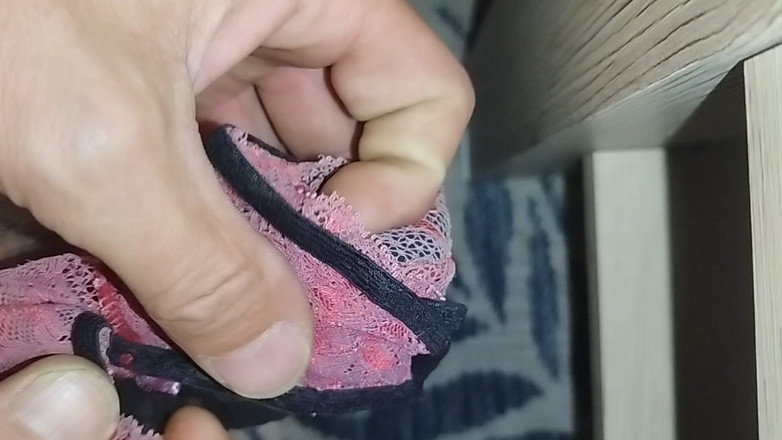 Dirty women's underwear fetish: Cueca suja que roubei do meu vizinho