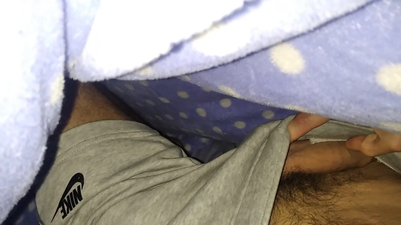 Elvissc: The Guy with the Huge Hairy Cock Woke up Horny...
