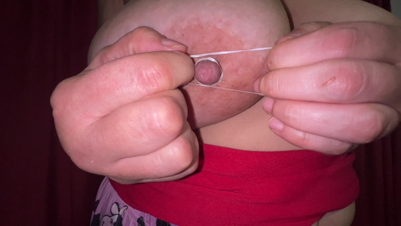 VeeVee Vixen: Bradavky pevně svázané