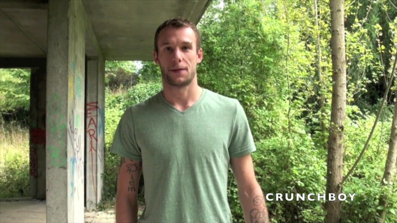 Crunch Boy: Jace Tyler used by Guilaume Wayn outdoor a exhib cruising